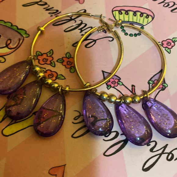 Sexy vibe ear rings - Picture 2 of 4